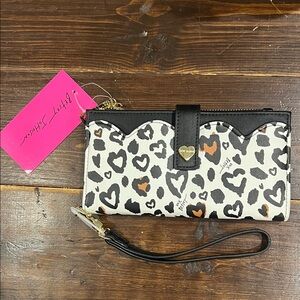 Betsey Johnson Black and White Heart Wristlet